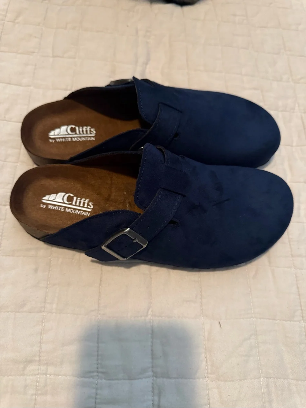 Cliffs by WHITE MOUNTAIN women’s Navy Suede Slip-On Clog with Buckle